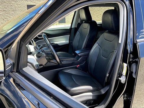 Used 2022 Jeep Compass Limited AWD/4WD image 23