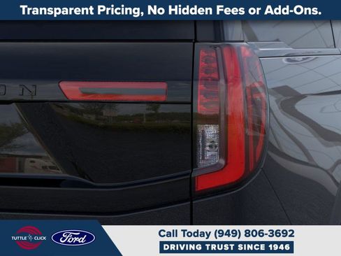 New 2025 Ford Expedition Platinum w/ Stealth Performance Package image 21