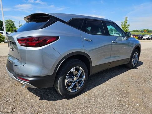 Used 2025 Chevrolet Blazer LT AWD/4WD image 7