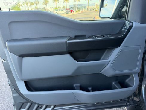 Used 2022 Ford F150 XL w/ Trailer Tow Package image 13