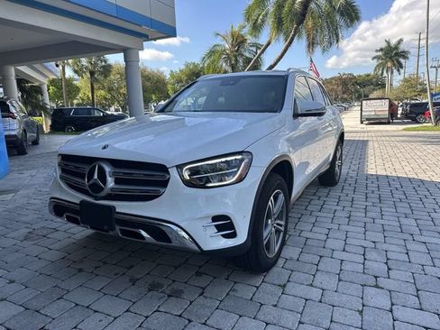 Used 2022 Mercedes-Benz GLC 300 4MATIC w/ Multimedia Package Lite image 21