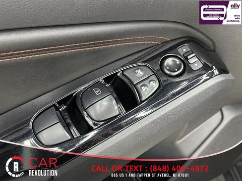 Used 2023 Nissan Altima 2.5 SR FWD image 23