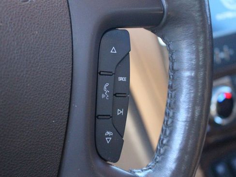 Used 2016 Buick Enclave Premium w/ Experience Buick Package image 22