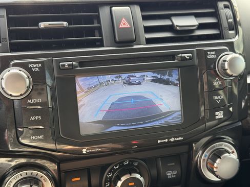 Used 2018 Toyota 4Runner TRD Off-Road image 21