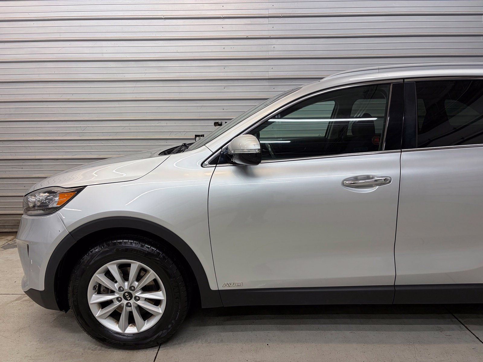 Used 2020 Kia Sorento LX w/ LX I4 Convenience Package AWD/4WD image 3