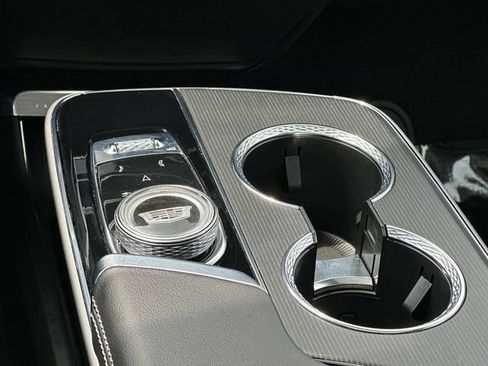 Certified 2024 Cadillac Lyriq Sport w/ LPO, Floor Liner Package AWD/4WD image 5