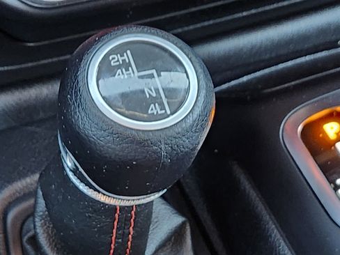 Used 2019 Jeep Wrangler Rubicon w/ Cold Weather Group image 30