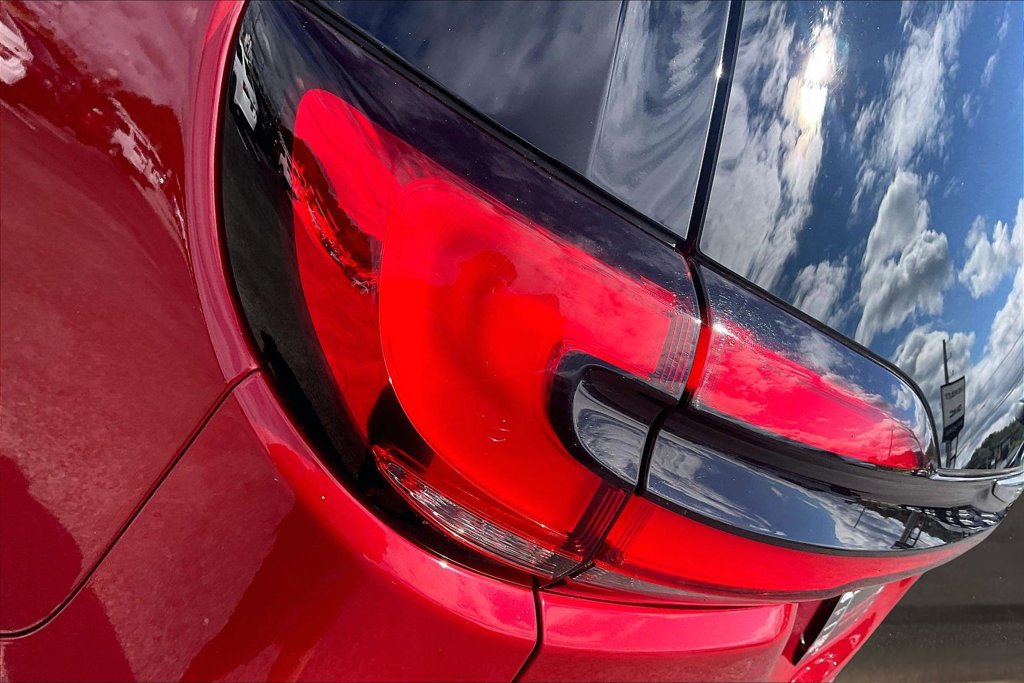 Used 2025 Chrysler Pacifica Select FWD image 23