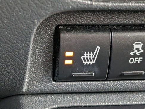 Used 2015 Jeep Patriot Latitude w/ Sun/Sound Group image 9