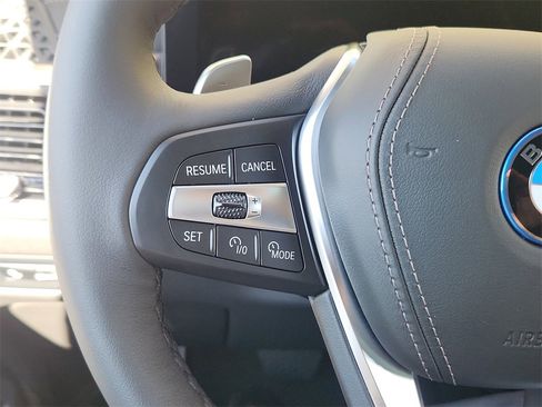 New 2026 BMW X5 xDrive50e w/ Premium Package image 31