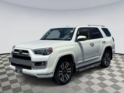 Used 2017 Toyota 4Runner Limited AWD/4WD image 5