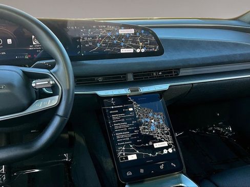 Used 2023 Lucid Air Grand Touring image 9