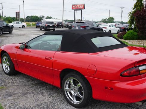 Used 2001 Chevrolet Camaro LT RWD image 17