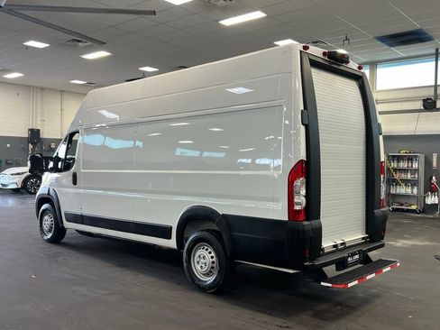 Used 2024 RAM ProMaster 3500 w/ Delivery Van Package image 9