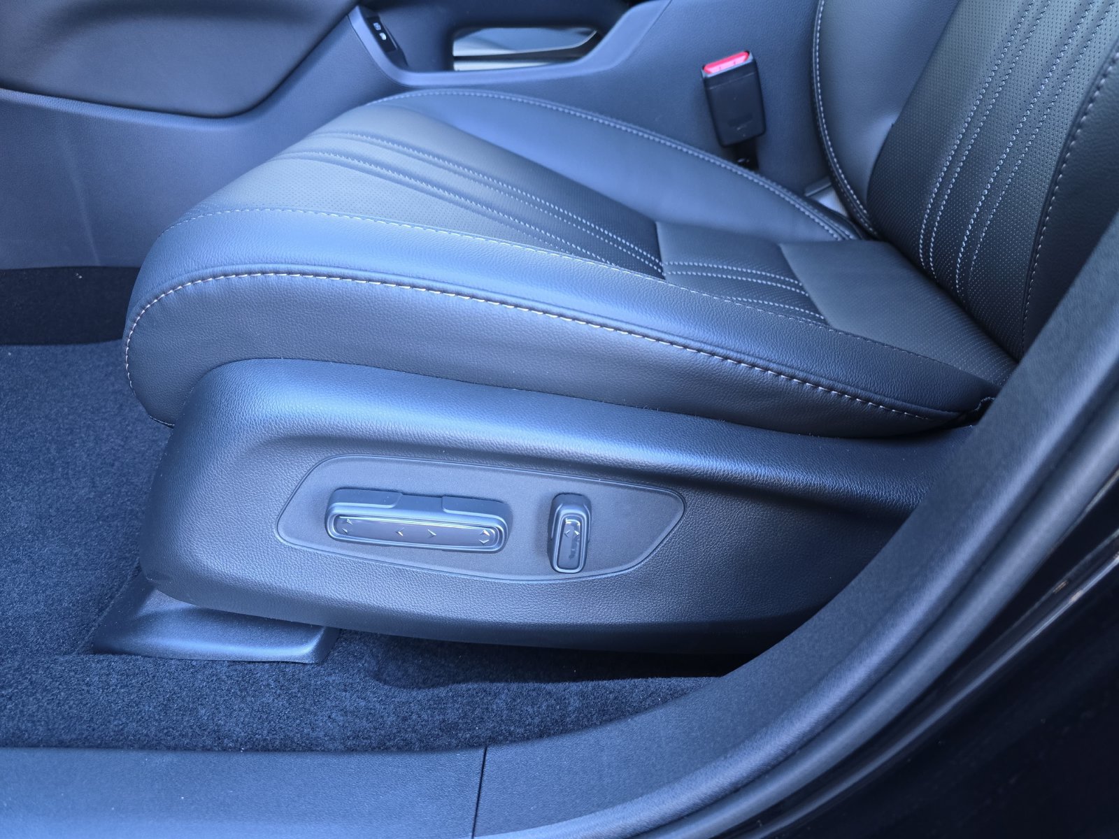 New 2027 Honda HR-V EX-L image 26