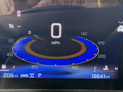 Used 2025 Chevrolet TrailBlazer LT w/ Driver Confidence Package image 13