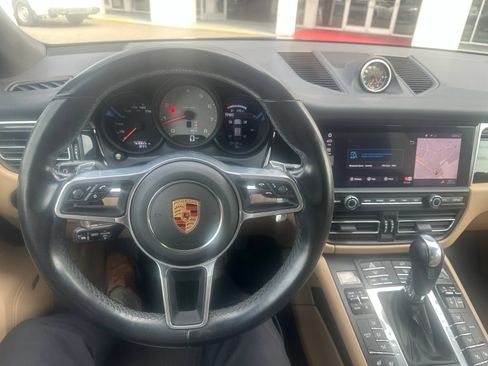 Used 2019 Porsche Macan S AWD/4WD image 4