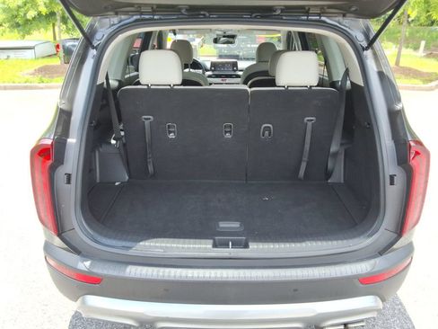 Used 2020 Kia Telluride S FWD image 16