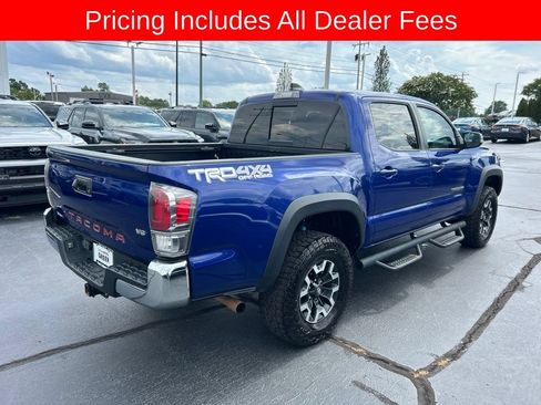 Used 2022 Toyota Tacoma TRD Off-Road AWD/4WD image 18