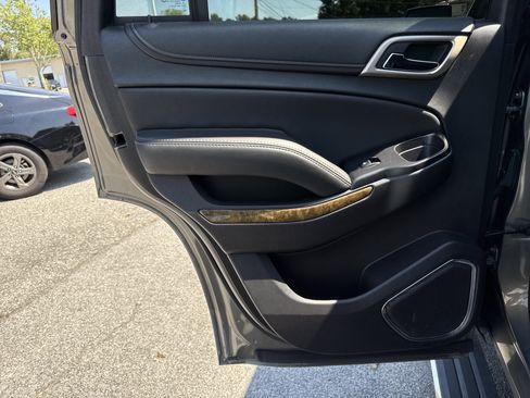 Used 2017 GMC Yukon Denali w/ Open Road Package image 42