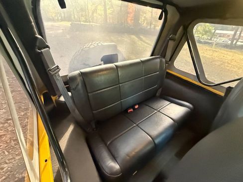 Used 2002 Jeep Wrangler SE image 27