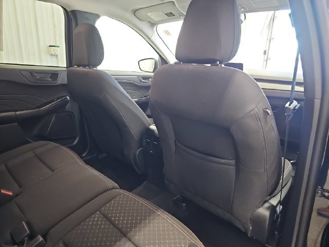 Used 2025 Ford Escape Active AWD/4WD image 30