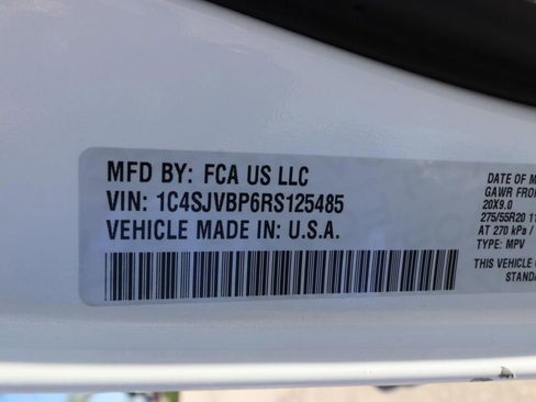 Used 2024 Jeep Wagoneer Series II w/ Flexible Seating Group image 27