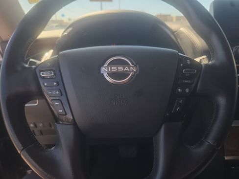 Used 2024 Nissan Armada SL image 12