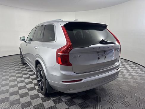 Used 2022 Volvo XC90 T6 Momentum w/ Advanced Package image 7