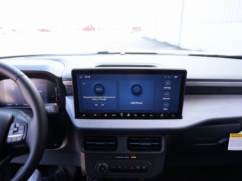 Used 2025 Ford Maverick XLT w/ XLT Luxury Package image 18