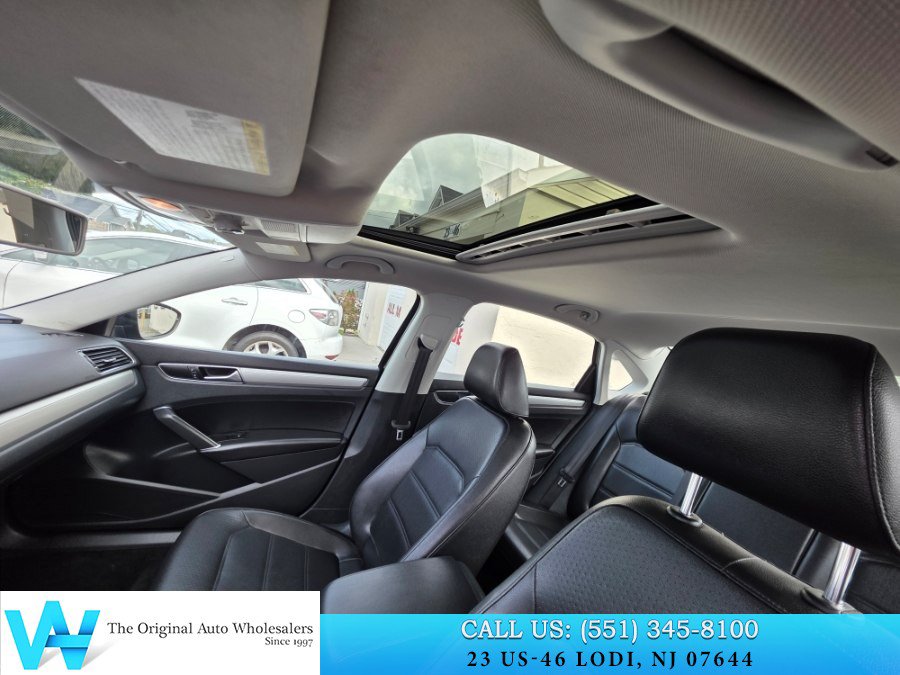 Used 2019 Volkswagen Passat 2.0T Wolfsburg w/ Wheels & Sunroof Package FWD image 12