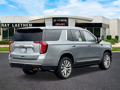 Certified 2024 GMC Yukon Denali image 5