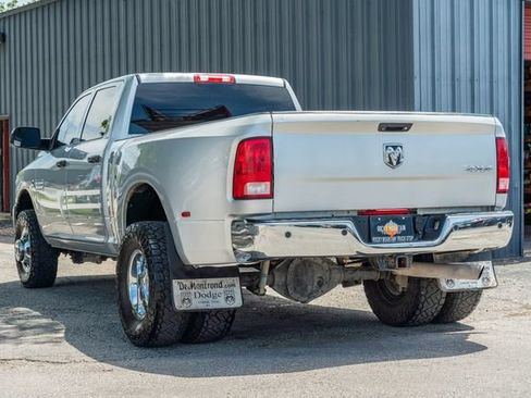 Used 2017 RAM 3500 Tradesman w/ Chrome Appearance Group AWD/4WD image 4