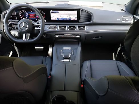 New 2026 Mercedes-Benz GLS 450 4MATIC image 14