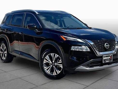 Certified 2023 Nissan Rogue SV w/ SV Premium B Package FWD image 3