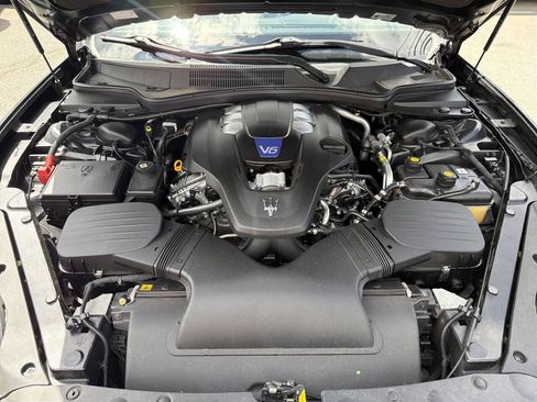 Used 2015 Maserati Quattroporte S Q4 AWD/4WD image 14