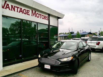 Used 2017 Ford Fusion SE w/ Fusion SE Technology Package