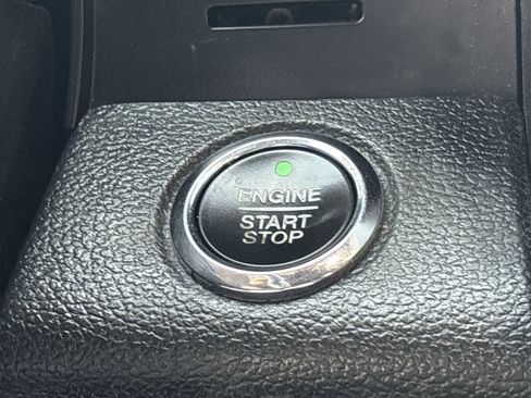 Used 2016 Ford F150 Lariat w/ Equipment Group 502A Luxury image 33