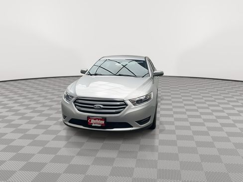 Used 2017 Ford Taurus SEL w/ Equipment Group 201A image 31