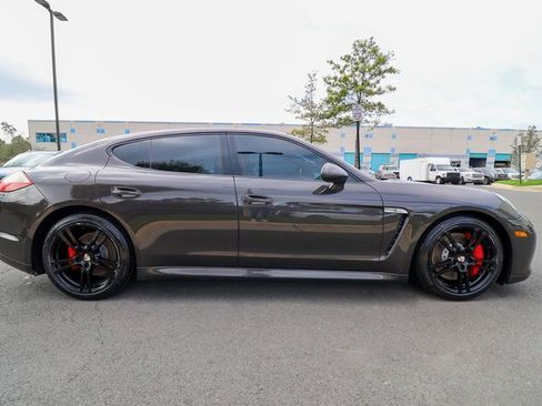 Used 2012 Porsche Panamera Turbo image 17