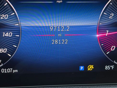 Used 2025 Mercedes-Benz GLA 250 4MATIC image 41