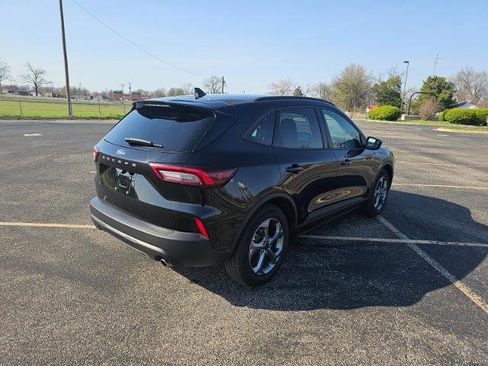 Certified 2025 Ford Escape ST-Line image 5