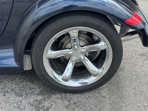Used 2001 Chrysler Prowler RWD image 14
