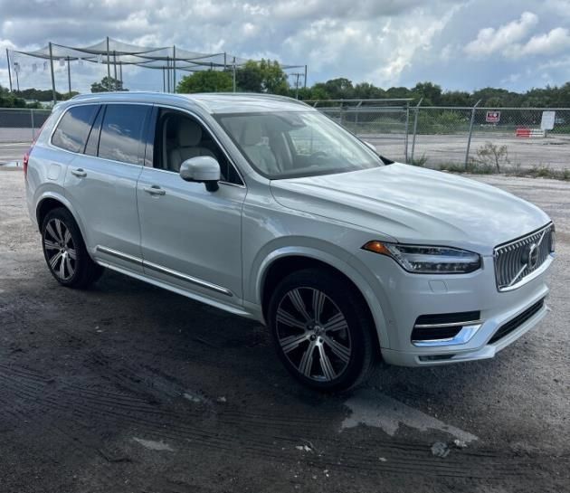Used 2024 Volvo XC90 B5 Plus w/ Protection Package Premier AWD/4WD image 2