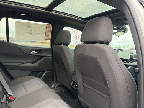 New 2026 Chevrolet Equinox LT w/ LPO, Floor Liner Package FWD image 34