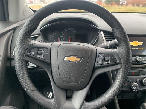 Used 2018 Chevrolet Trax LT image 19