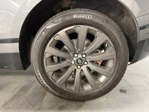 Used 2018 Land Rover Range Rover Velar R-Dynamic SE AWD/4WD image 7