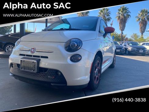 Used 2018 FIAT 500 e w/ Esport Package image 1