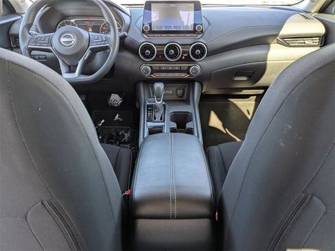 Used 2024 Nissan Sentra SV image 28