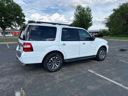 Used 2017 Ford Expedition XLT AWD/4WD image 14